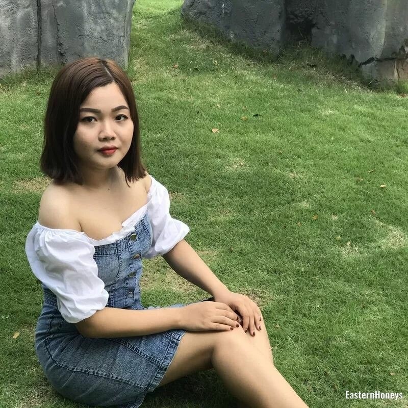 Lena, 21