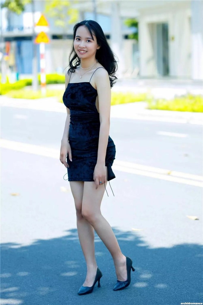 Huynh Nhu, 24