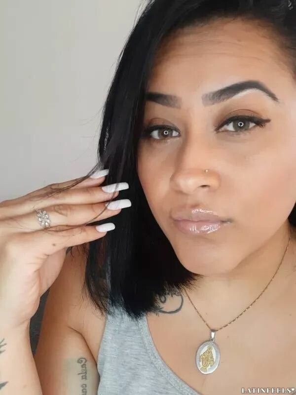Diana, 35