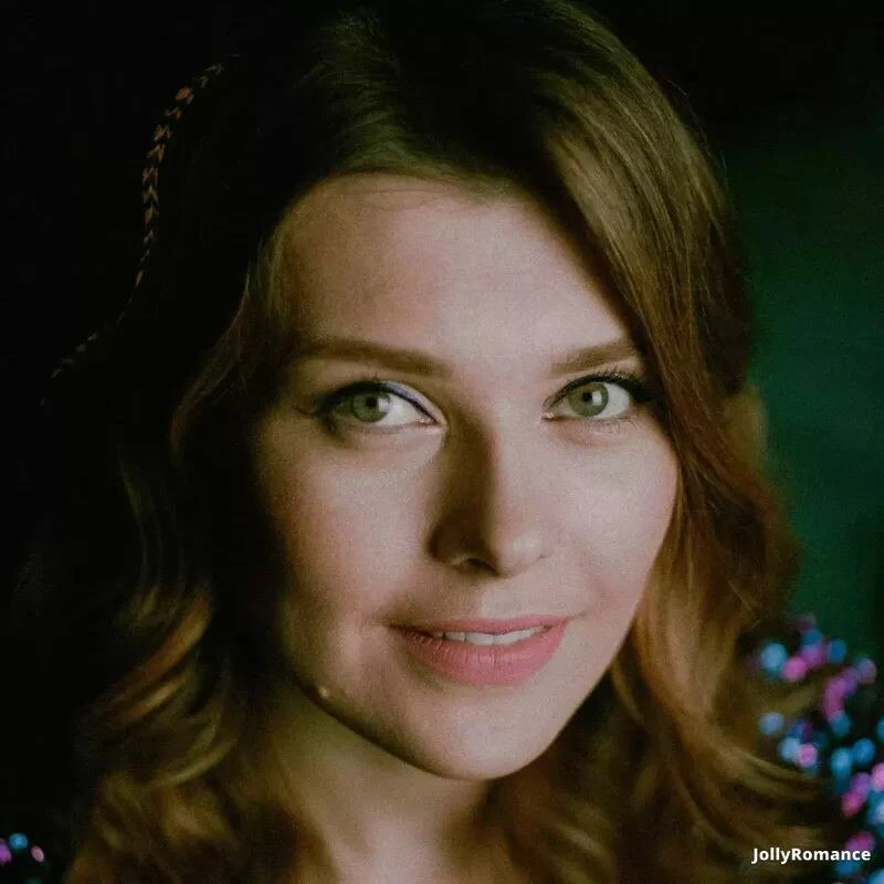 Olga, 29